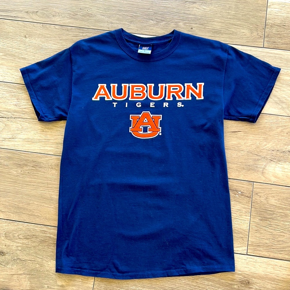 MV SPORT Auburn Tigers with AU Interlock Tee Short Sleeve T Shirt M